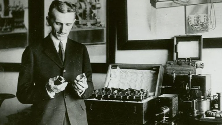 Nikola Tesla’s Prediction of a smartphone ; true now